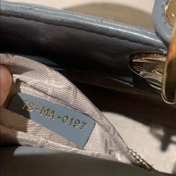 No offer ! Authentic Dior lady mini classic style - Picture 10 of 11